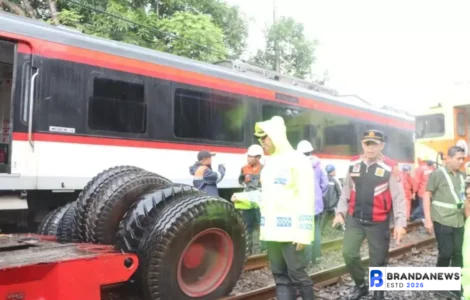 kecelakaan KA akibat kontainer