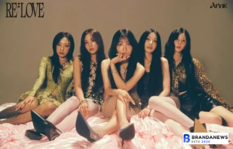 Apink Love Me More comeback