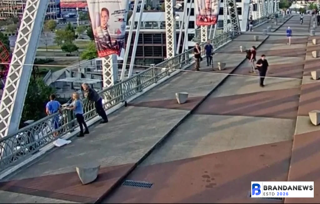 Bon Jovi selamatkan perempuan