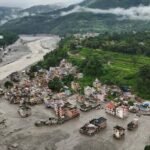 Banjir Bandang Nepal Mengguncang Himalaya, Ratusan Orang Hilang !