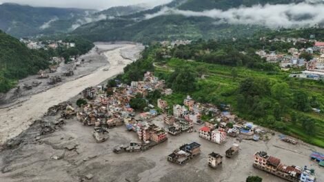 Banjir Bandang Nepal Mengguncang Himalaya, Ratusan Orang Hilang !