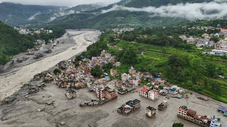 Banjir Bandang Nepal Mengguncang Himalaya, Ratusan Orang Hilang !