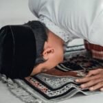 Yang Membatalkan Sholat Menurut Fikih, Ini Perkara yang Wajib Dipahami